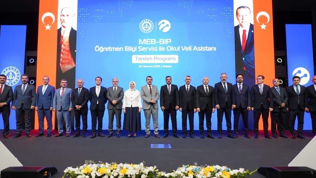 BAKAN TEKİN'İN KATILIMIYLA, ÖĞRETMEN-VELİ İLETİŞİMİNİN YÜRÜTÜLECEĞİ YERLİ VE MİLLÎ UYGULAMANIN TANITIM PROGRAMI YAPILDI